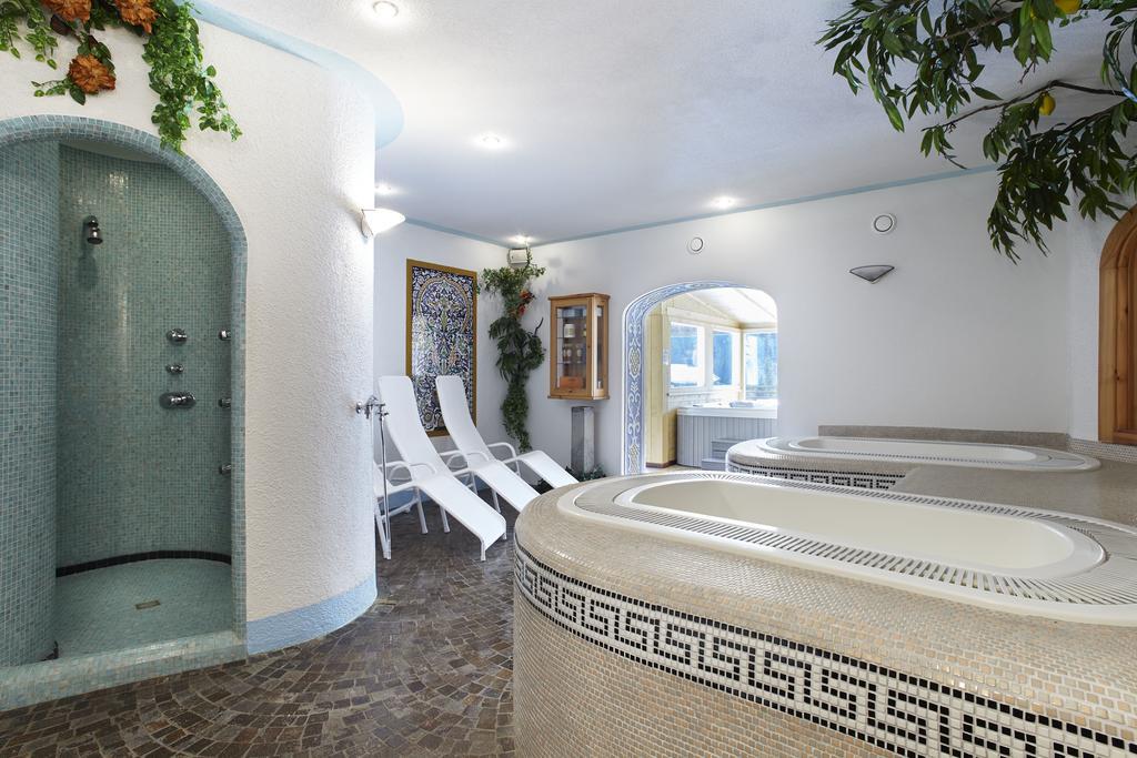 Hotel Haus Michaela Sappada Exteriér fotografie