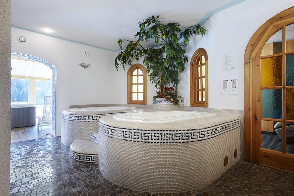 Hotel Haus Michaela Sappada Exteriér fotografie