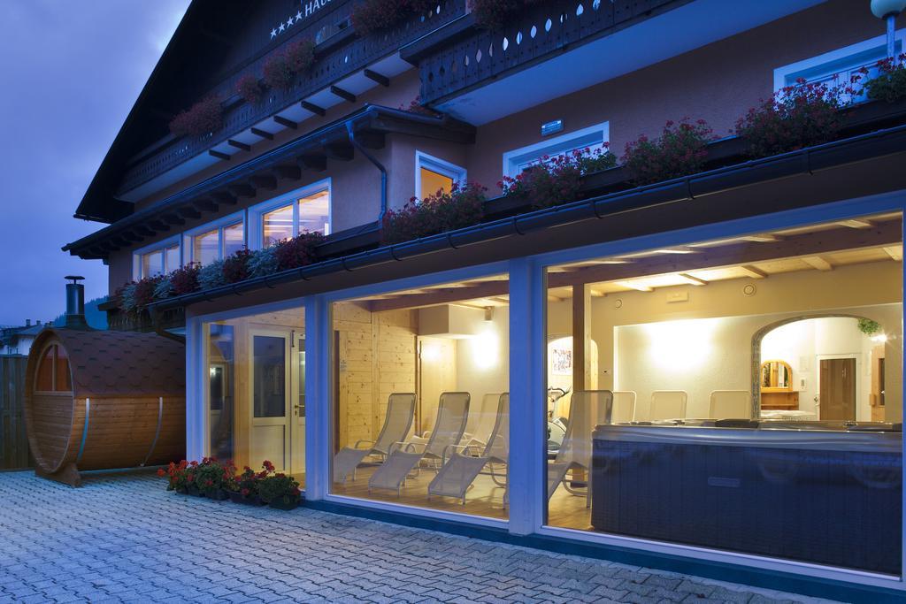 Hotel Haus Michaela Sappada Exteriér fotografie